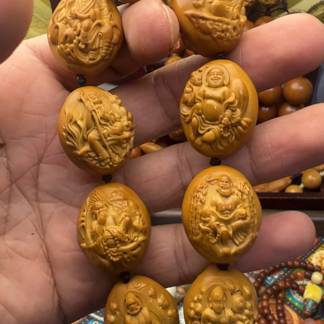 手串/手链橄榄核2.2浮雕整身骑獸十八罗汉