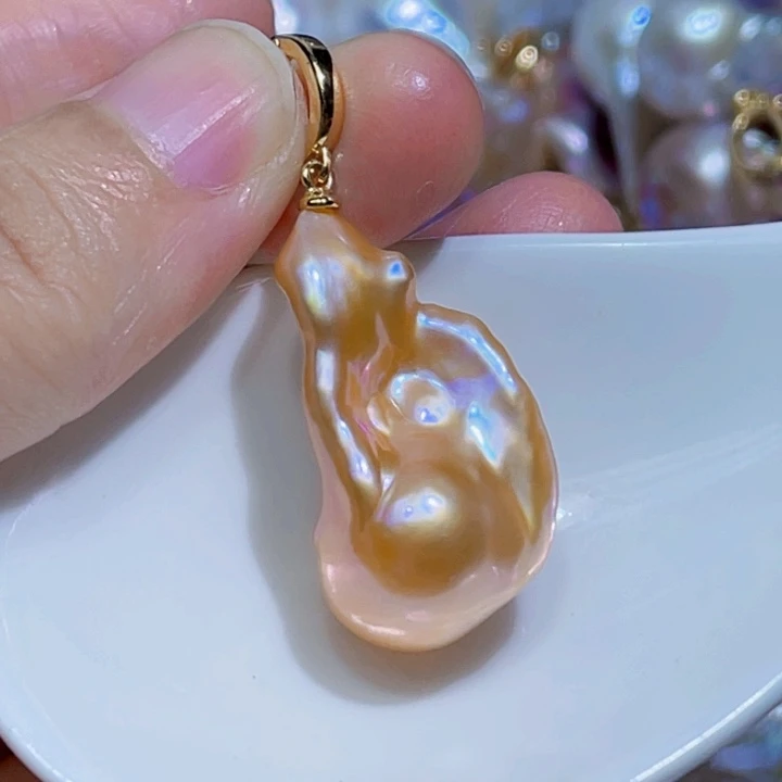 颈饰未镶嵌淡水珍珠