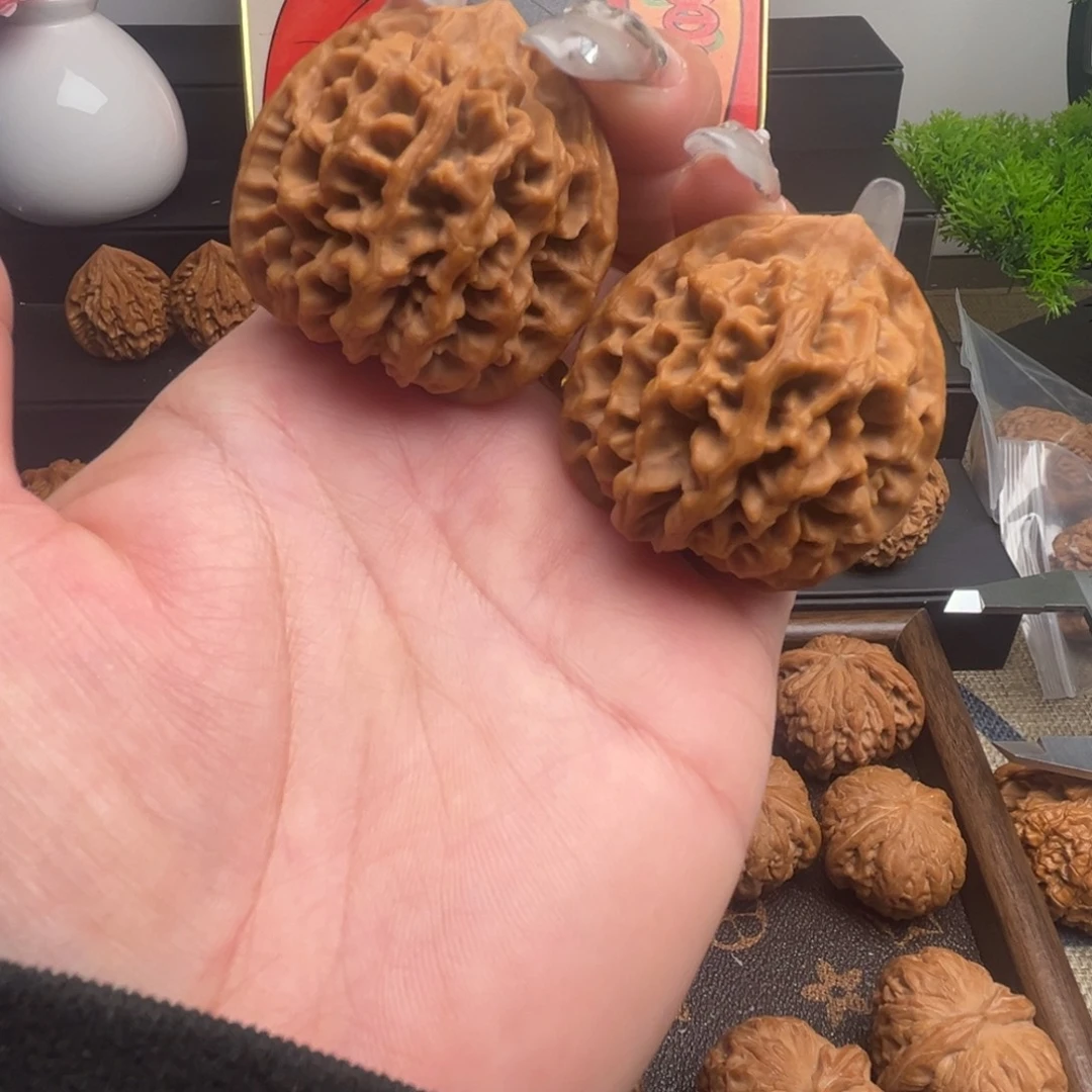 文玩核桃吊坠秦闷