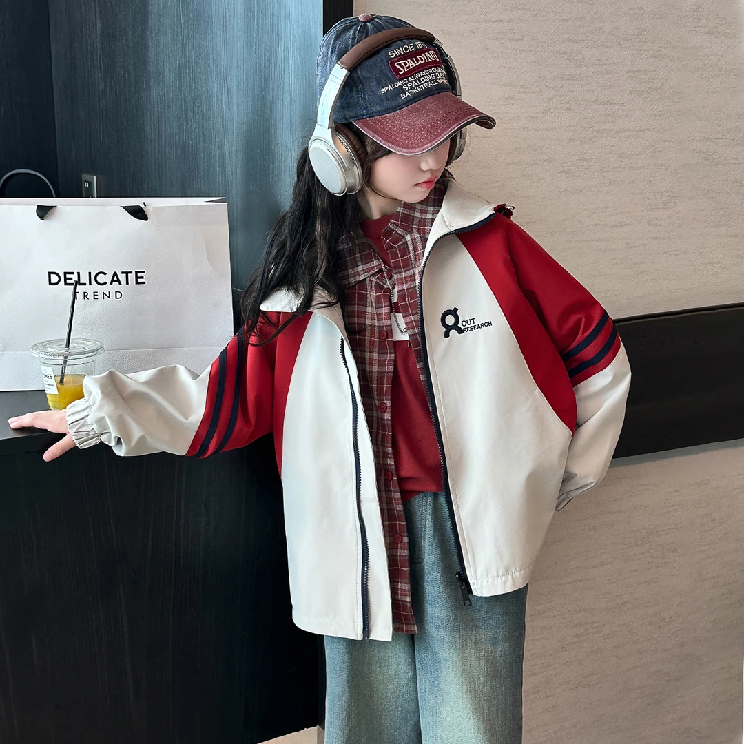 女童外套春秋款2025新款儿童洋气时髦冲锋衣中大童休闲运动上衣潮