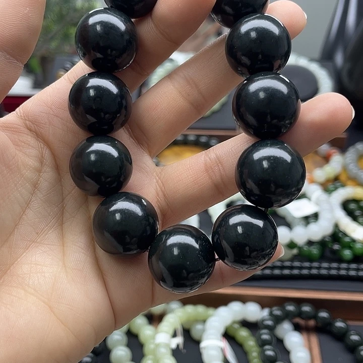 和田玉未镶嵌手串