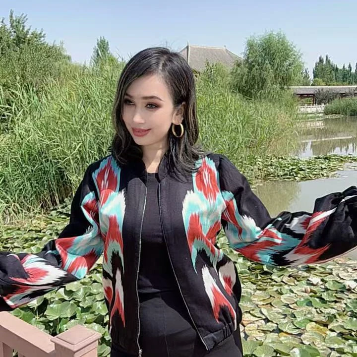 艾特莱斯风格时尚美观外套显瘦气质运动短款休闲