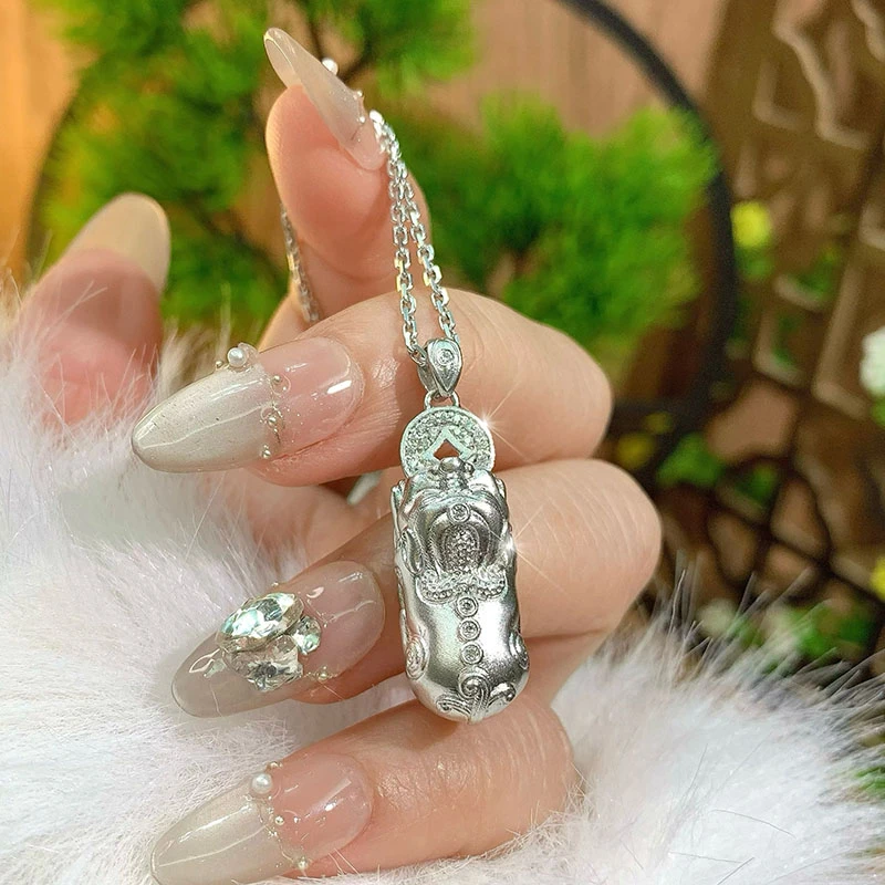 铂金项链pt950铂金吊坠貔貅镶嵌莫桑钻铂金首饰情侣款生日礼物