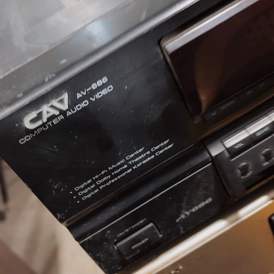 8新Cav686功放一个，包邮，正常出声，按键不灵