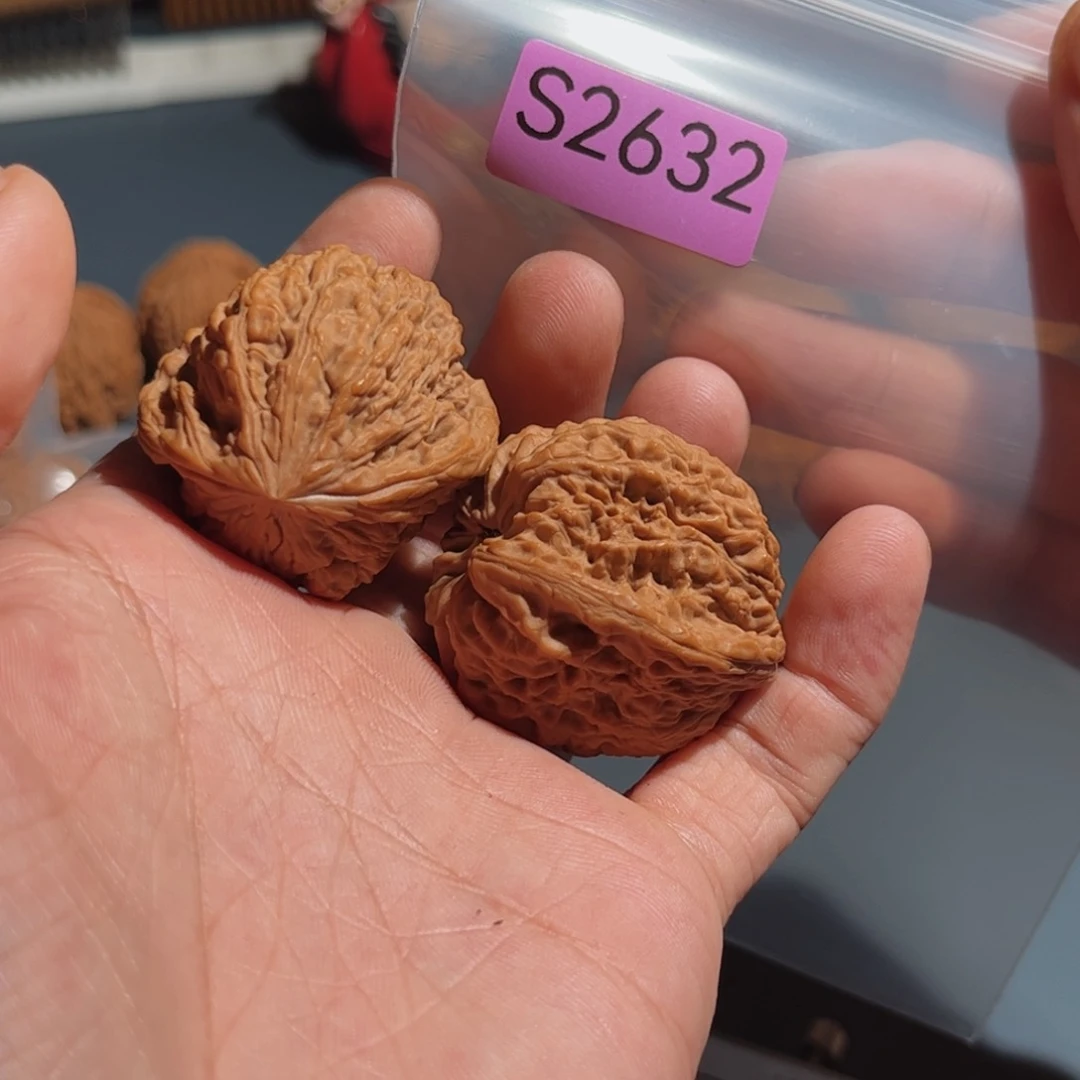 文玩核桃把件南疆