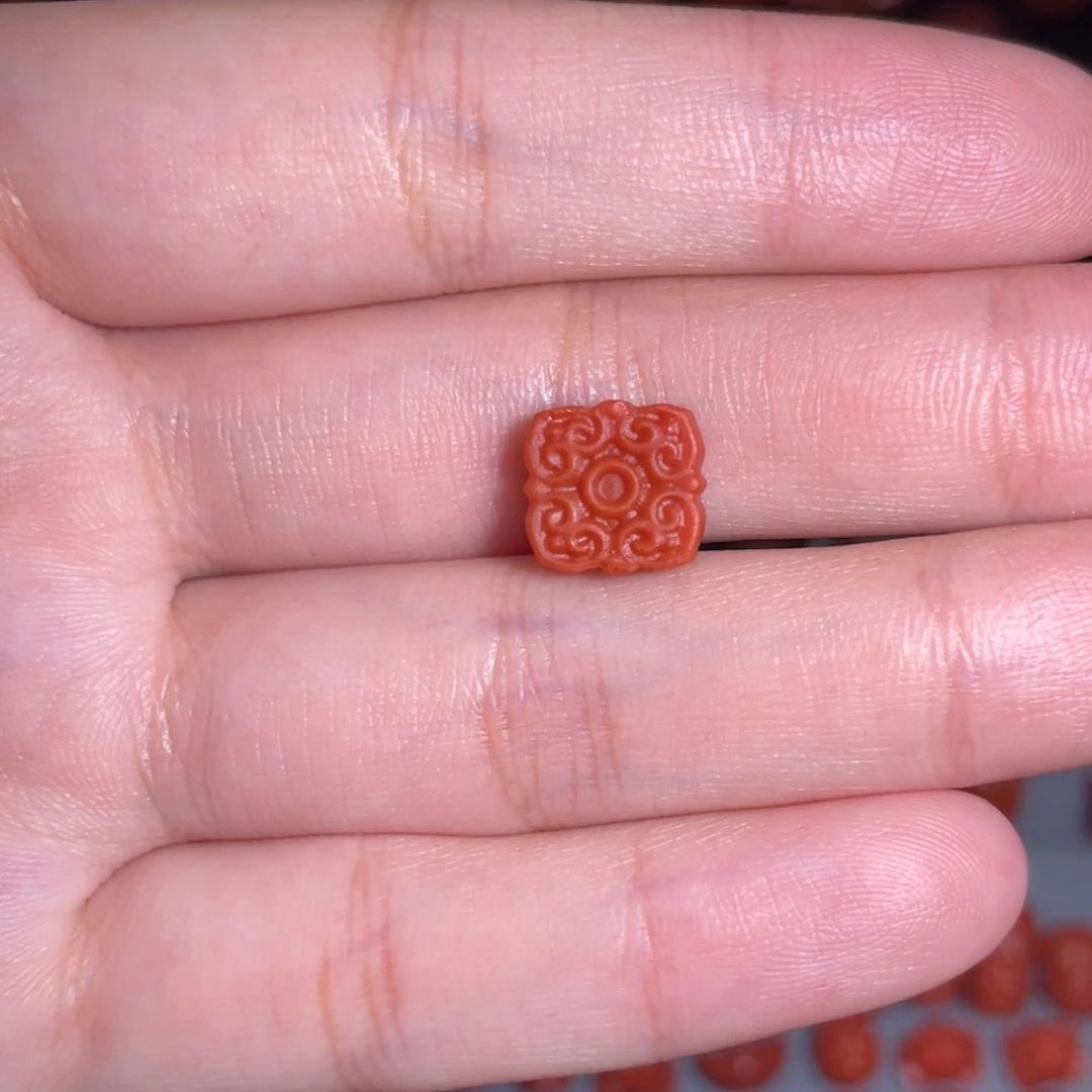 南红玛瑙未镶嵌如意9.6mm