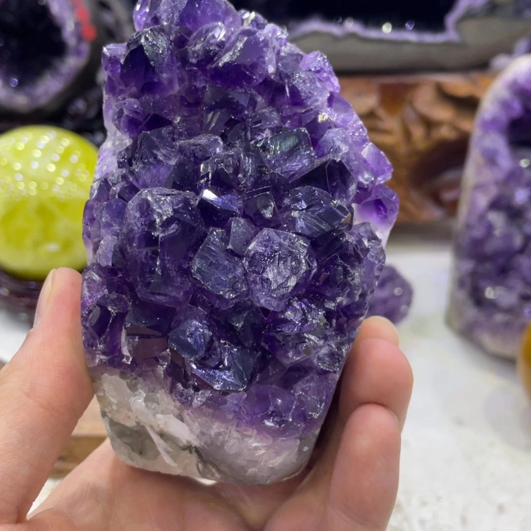 未镶嵌水晶珠宝半成品