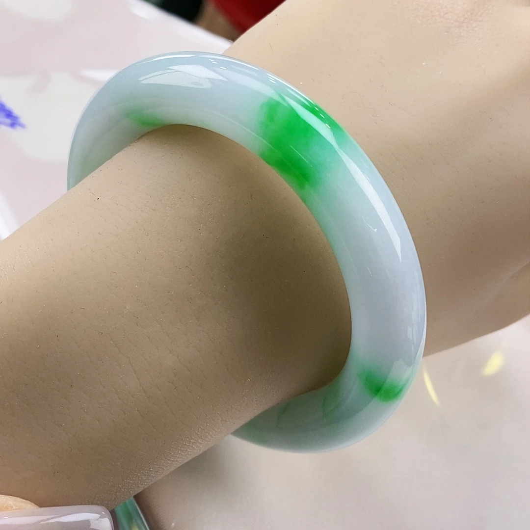 【闪购商品】未镶嵌手镯翡翠