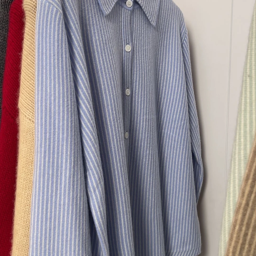 睿***。蓝条纹 衬衣款 羊绒 开衫