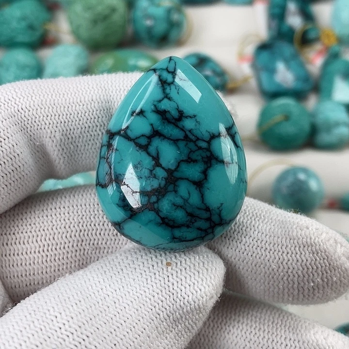 绿松石未镶嵌挂件