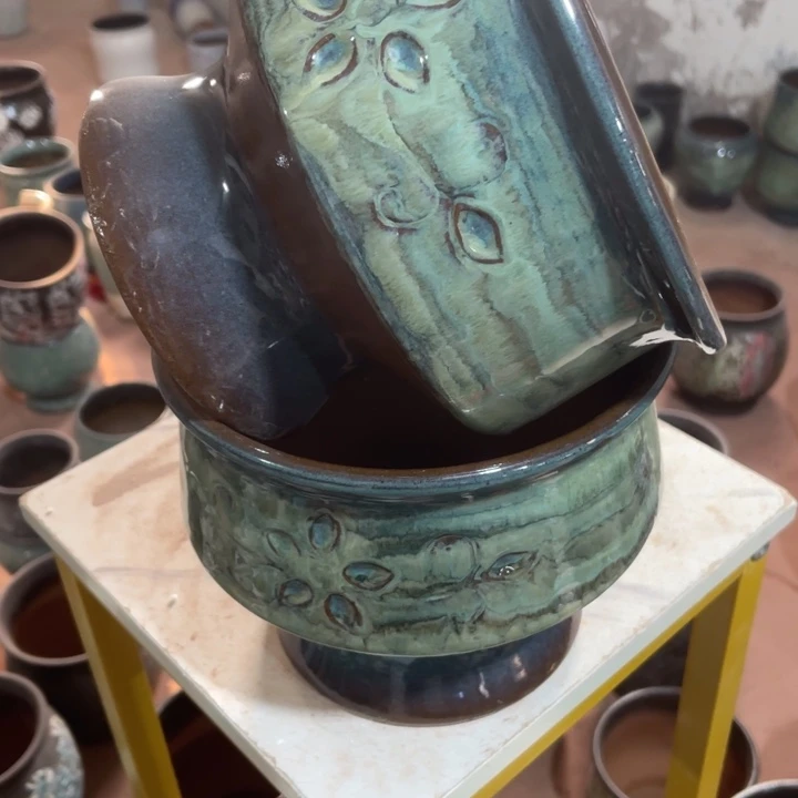 紫砂花盆口径21高度17两只正品