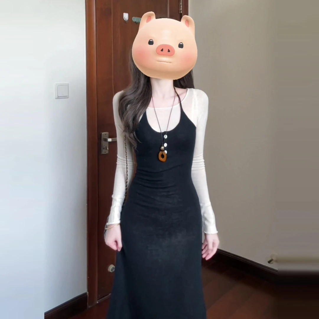 黑色挂脖吊带连衣裙子女早秋装2025新款法式气黑色掐腰收小黑裙子