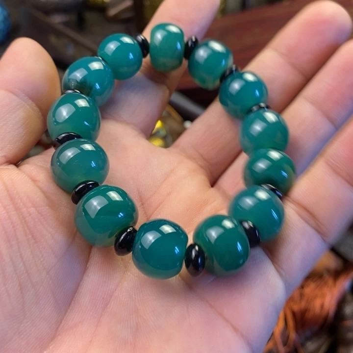 大叶紫檀（黑酸枝木类）