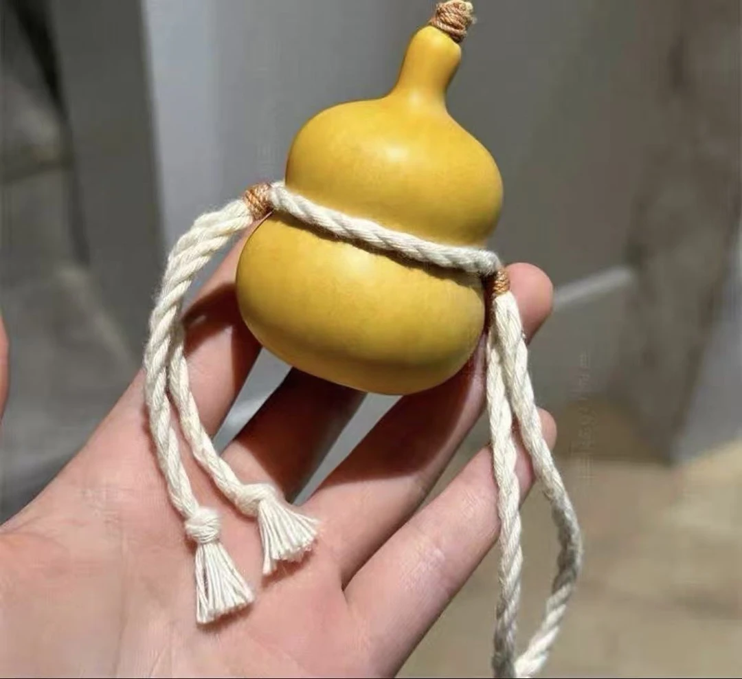 文玩葫芦钱袋子造型手把件与精美摆放装饰用品