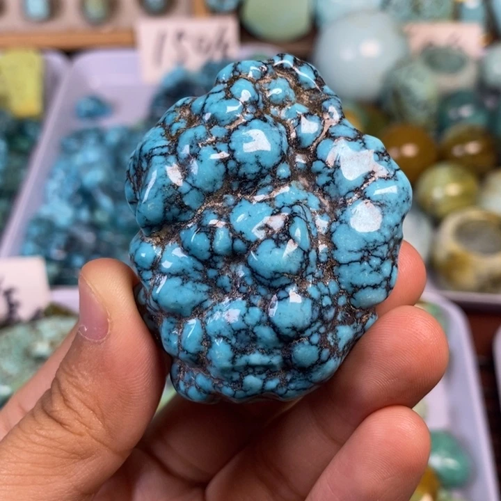 靖***哥绿松石未镶嵌颈饰