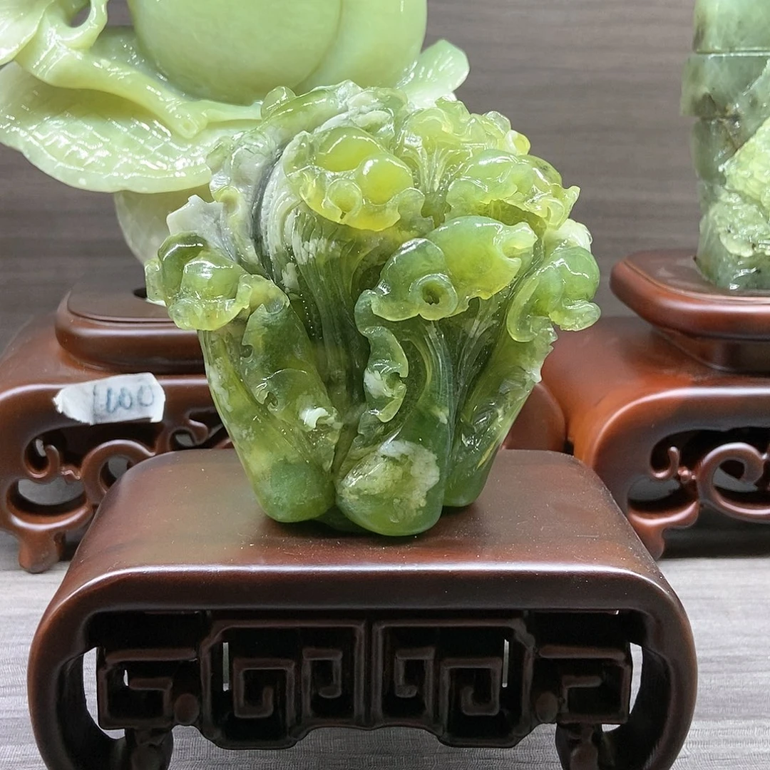 【闪购商品】蛇纹石玉（覆膜）未镶嵌珠宝奇石矿*