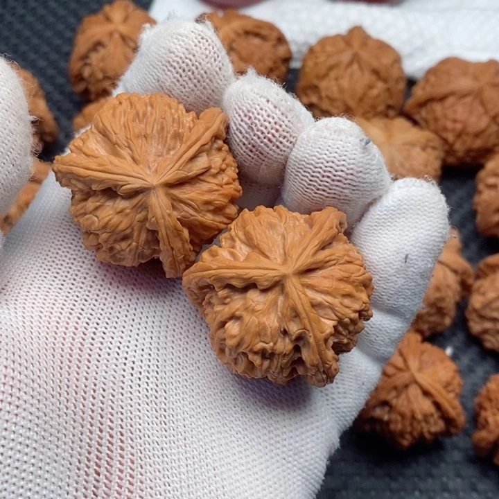 核桃手串/手链?**?拼接白狮子16