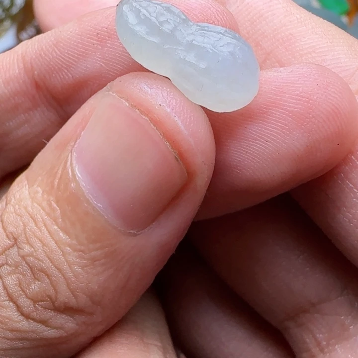 定制翡翠未镶嵌不包工