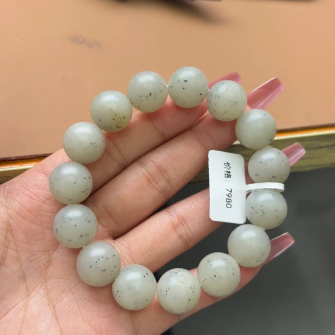 和田玉手串13d拍一发一