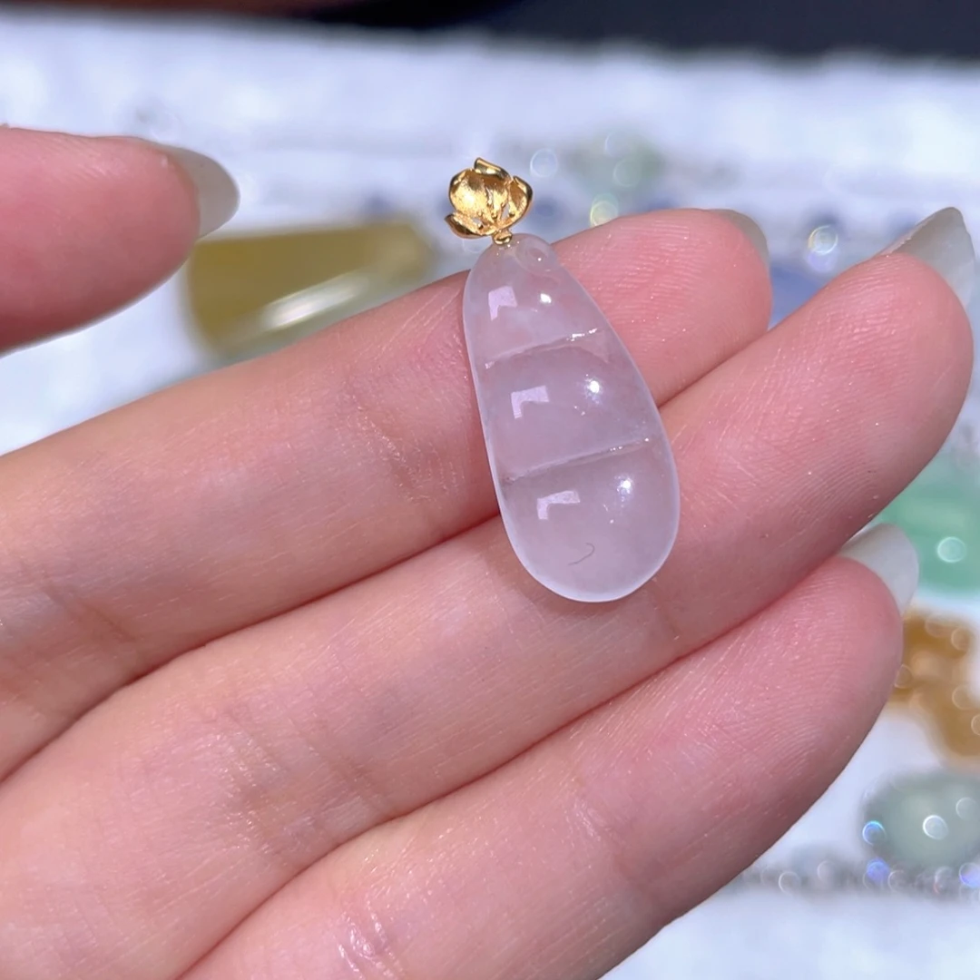 颈饰18K金镶嵌翡翠翡翠