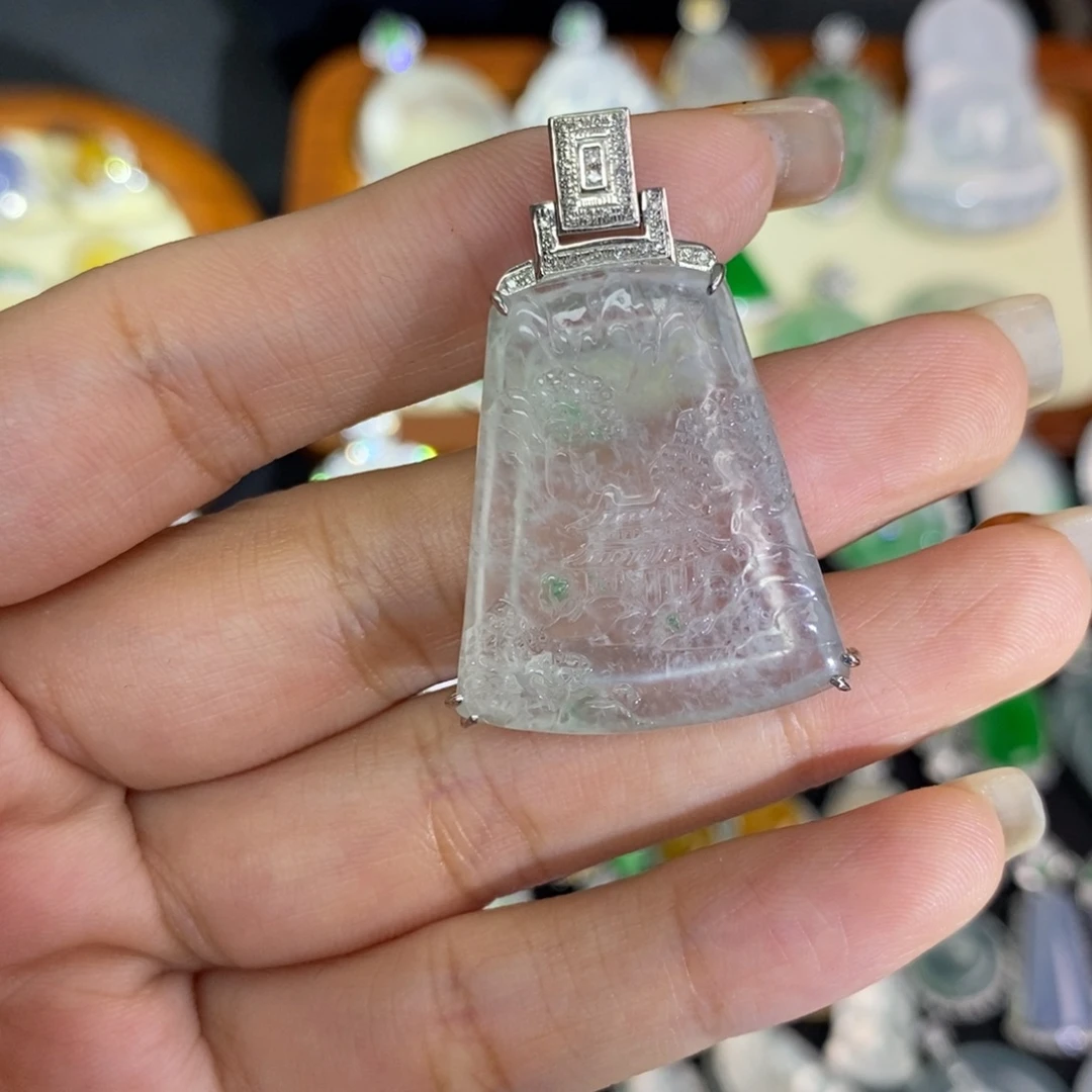 翡翠18K金镶嵌颈饰A货翡翠