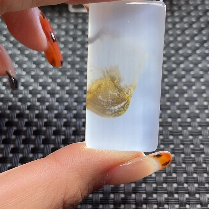 未镶嵌颈饰玛瑙/玉髓狼*公