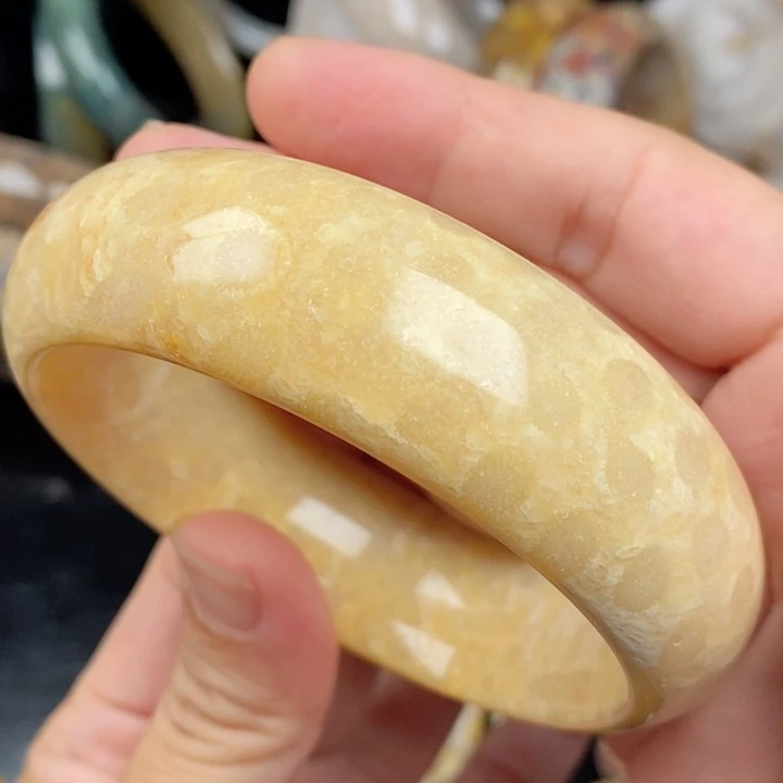 硅化玉未镶嵌手镯（圆镯）62.8