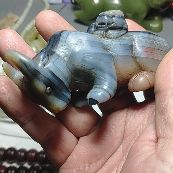 玛瑙/玉髓颈饰未镶嵌桃*