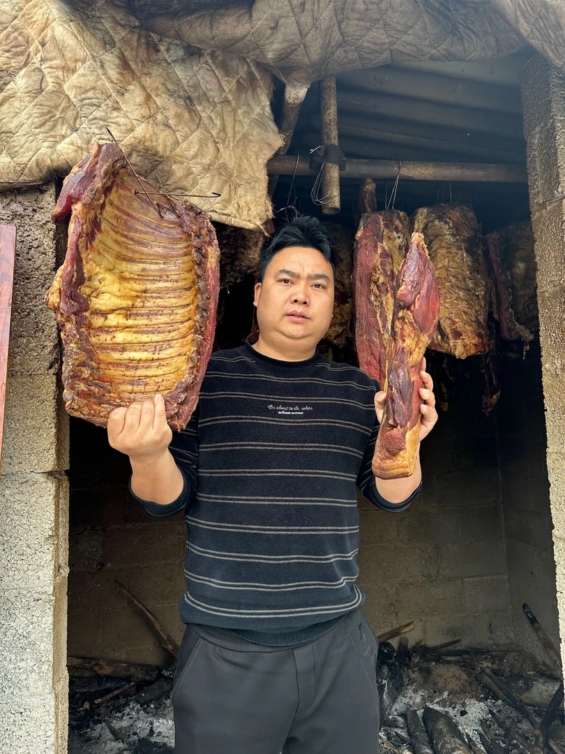 农家熟食喂养土猪熏制腊肉