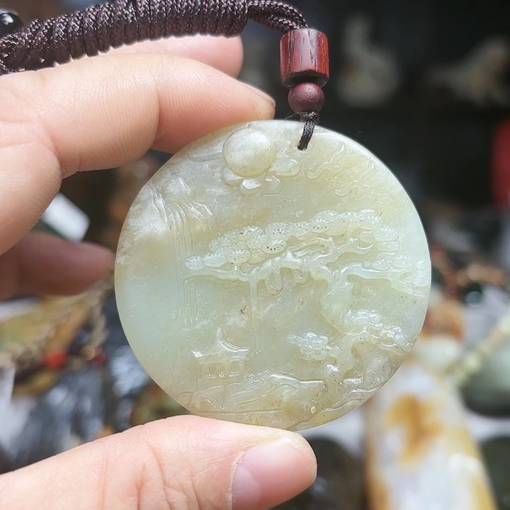 和田玉颈饰未镶嵌