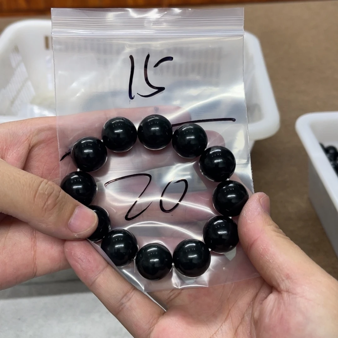 和田玉未镶嵌车挂