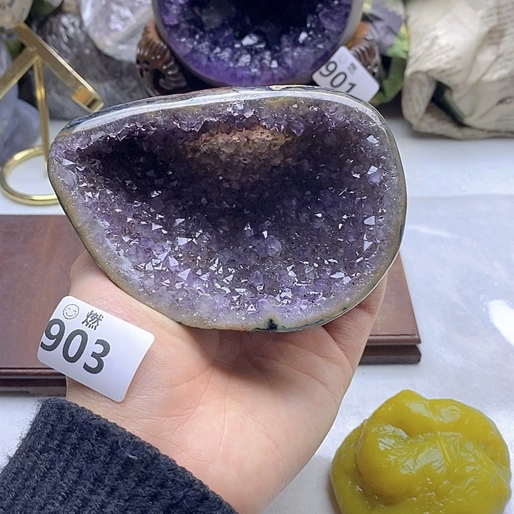 紫晶大型摆件（非配饰）未镶嵌