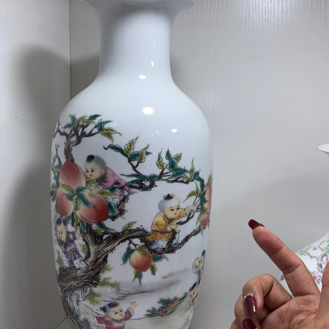景德镇陶瓷滑坡摆件