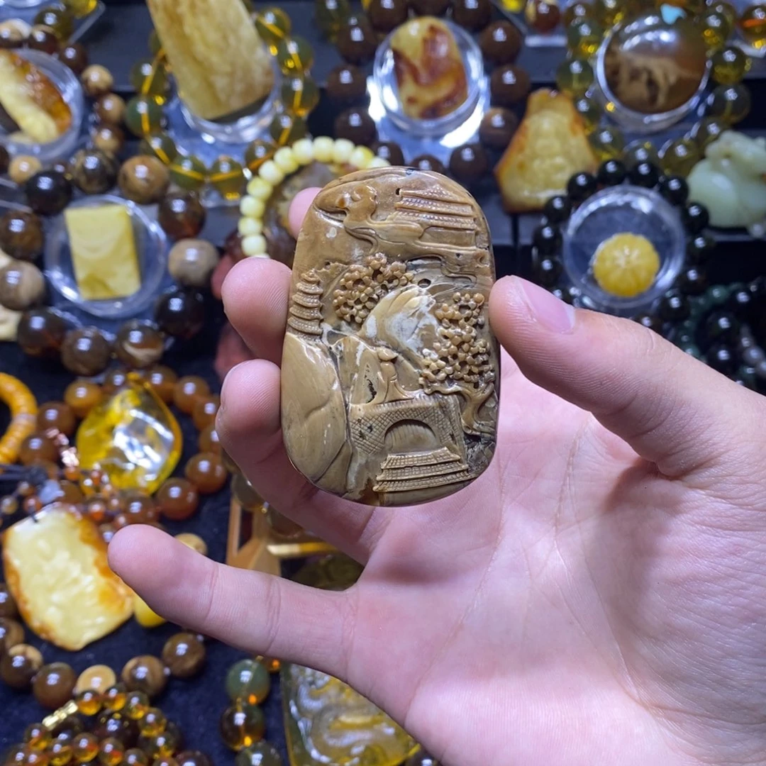 琥珀未镶嵌珠宝奇石