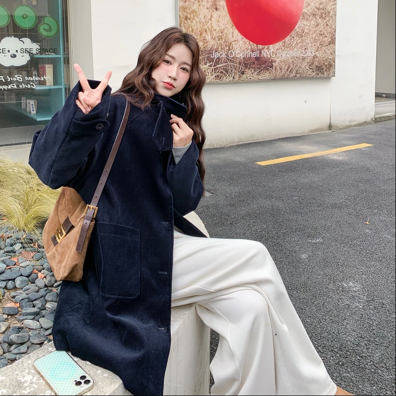 藏青色韩系中长款灯芯绒立领羽绒服女2025冬宽松保暖90白鸭绒外套