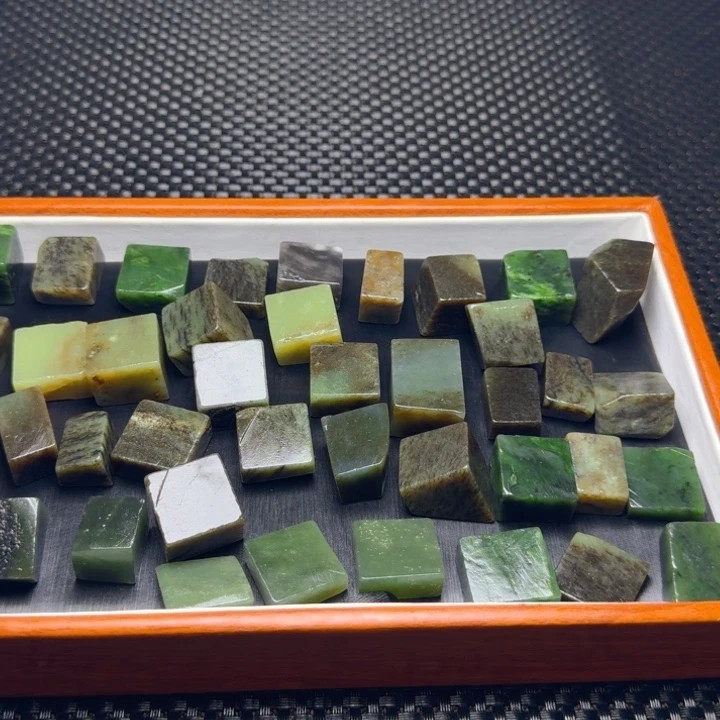 和田玉（糖玉）未镶嵌珠宝半成品