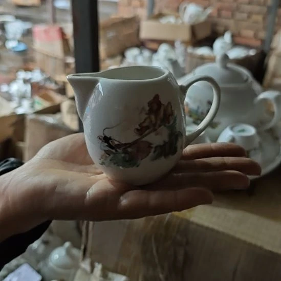 库存微瑕三打白骨精小公道杯