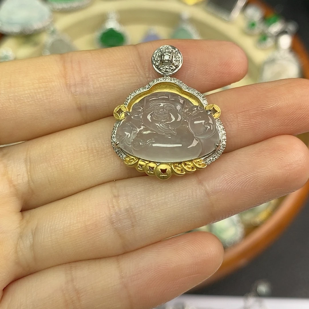 翡翠18K金镶嵌颈饰翡翠