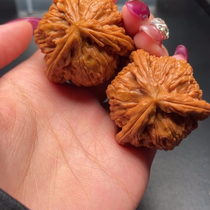 小***强吊坠文玩核桃白狮子