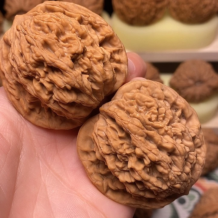 吊坠文玩核桃46狮虎