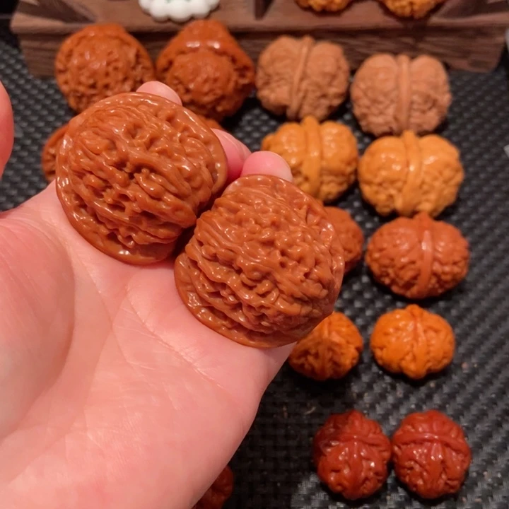 文玩核桃把件鑫****斯40尺寸四座楼647