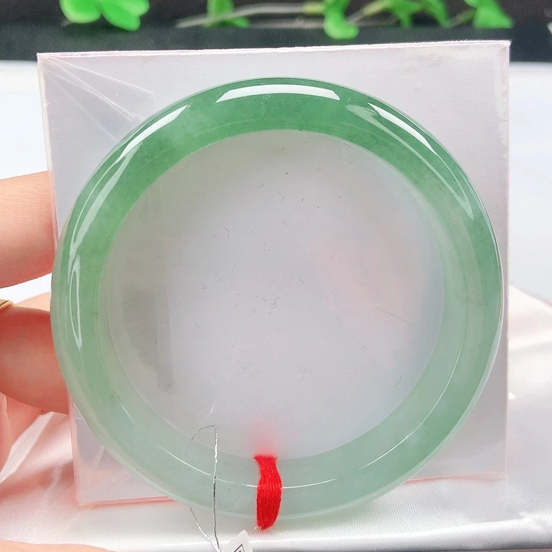 翡翠未镶嵌手镯60圈