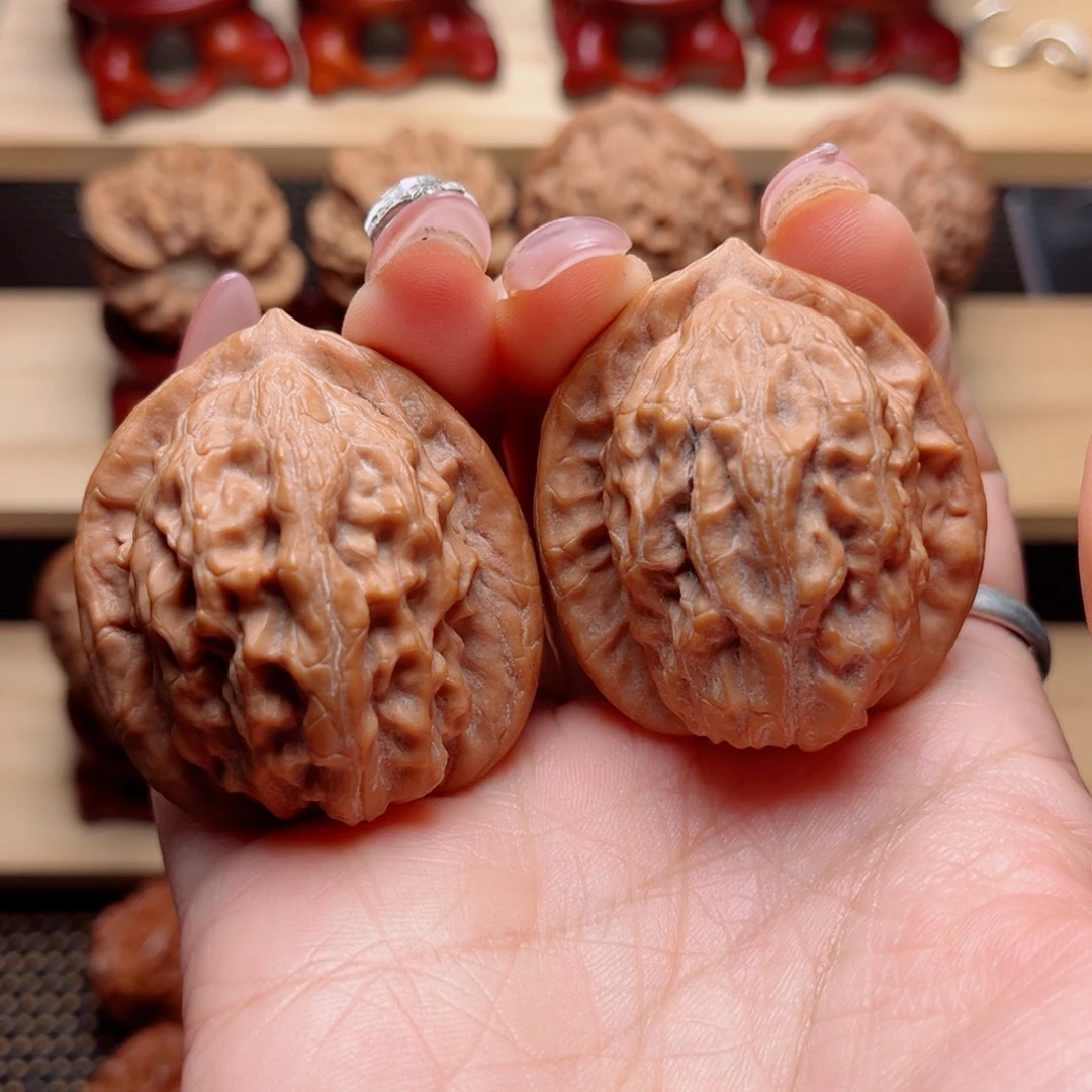 文玩核桃把件大红袍