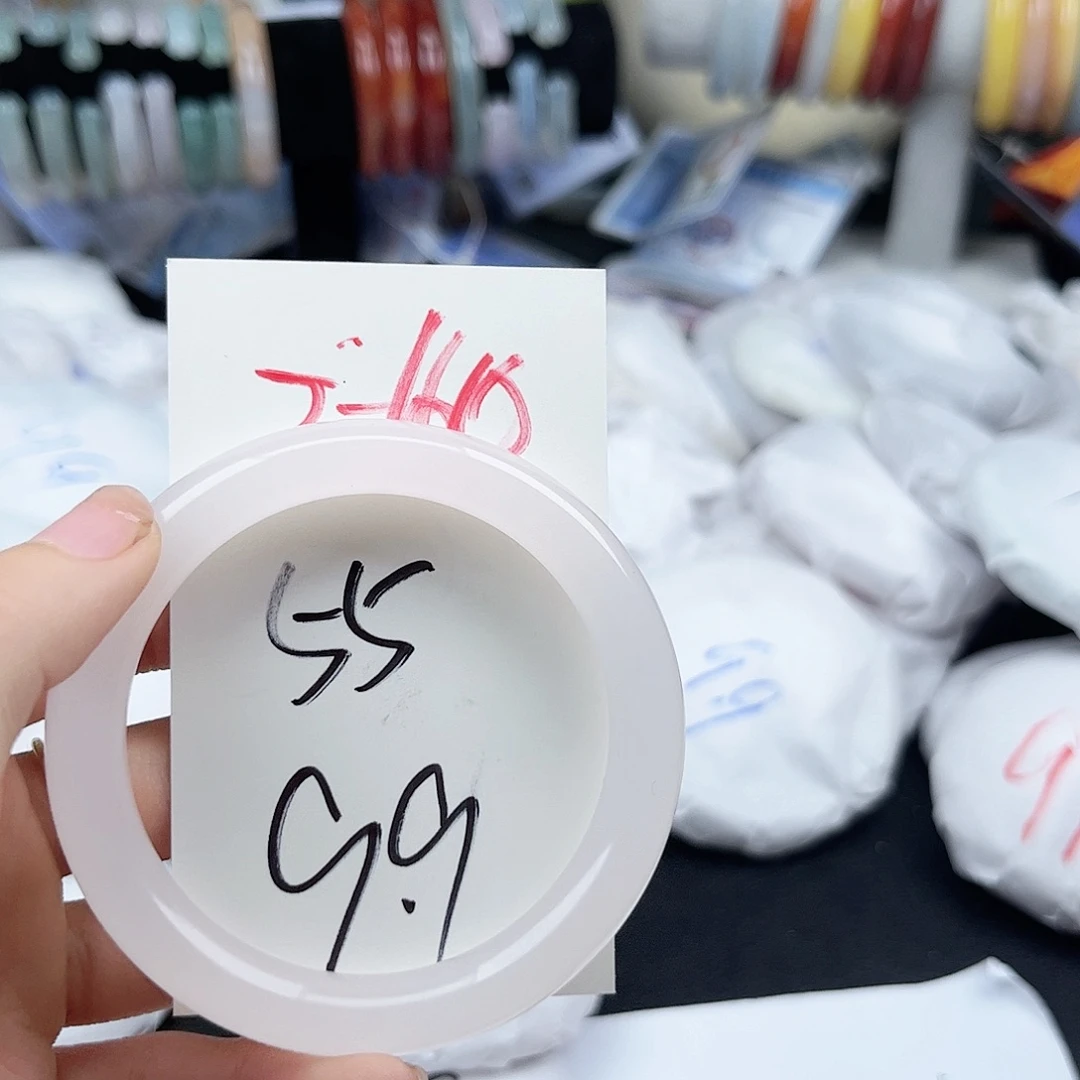 未镶嵌手镯石英质玉2.60