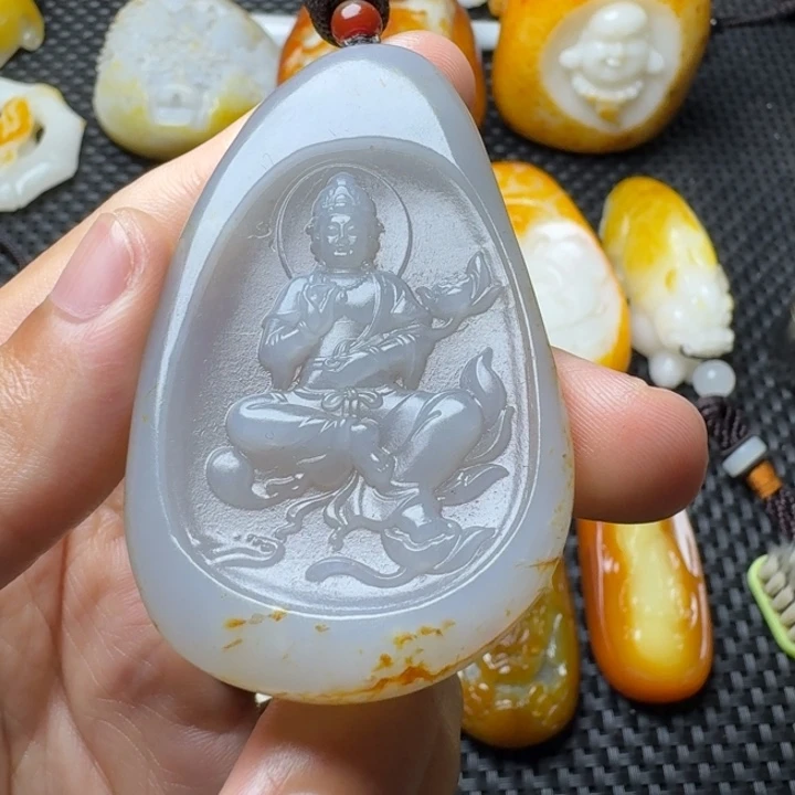和田玉未镶嵌颈饰