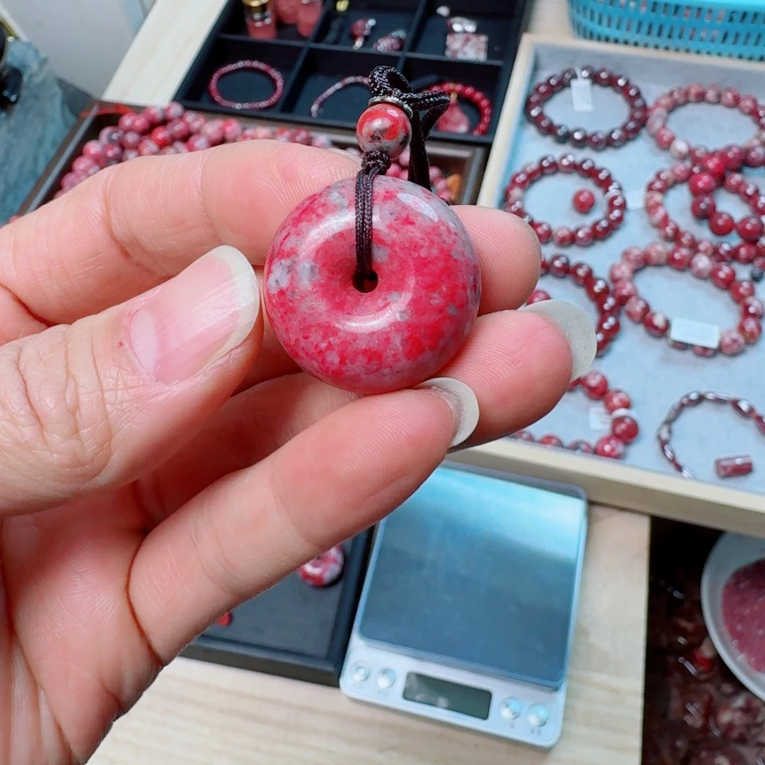 ****店天然辰砂平安扣19.1克