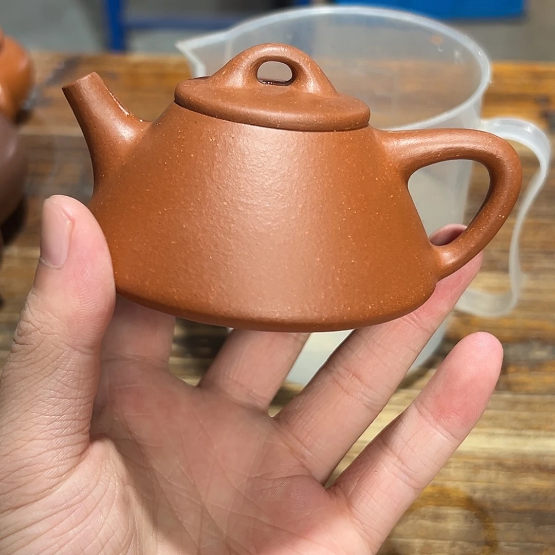 茶壶紫砂紫砂的味道很浓郁