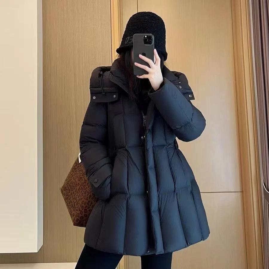 2025新款在逃公主小个子高端收腰保暖连唱中长款白鸭绒羽绒服