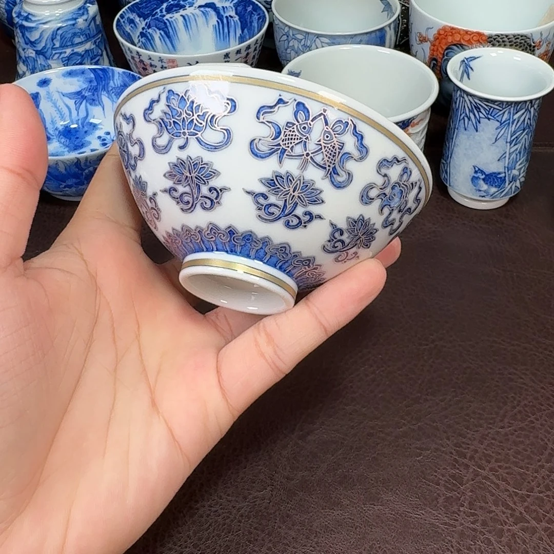 现代景德镇陶瓷杯