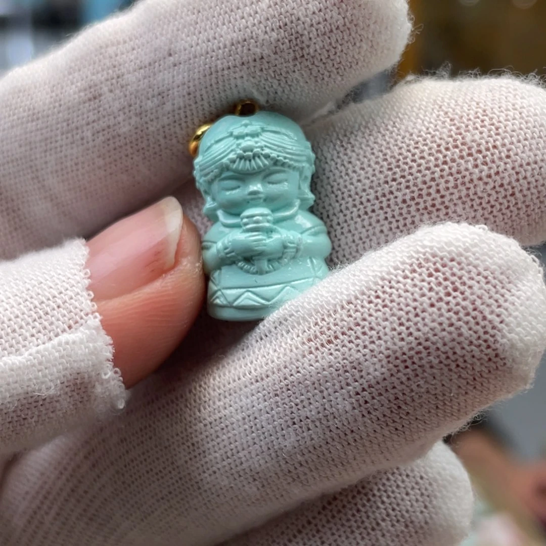 绿松石未镶嵌挂件